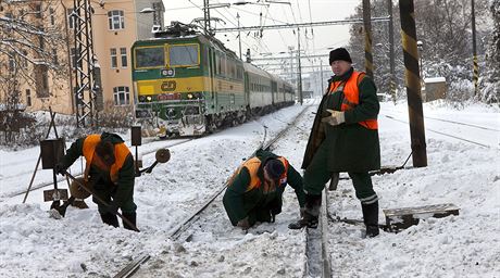 Od poloviny záí zpsobil zlodj kabel Správ elezniní dopravní cesty kodu za tém 300 tisíc korun. Ilustraní snímek