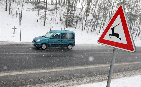 idim vtinou nezbývá ne pedjímat a vit varovným dopravním znakám.