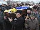 Poheb zabitého demonstranta na západ Ukrajiny (27. ledna 2013)