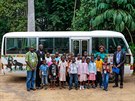 Kamerunské dti, které ped pár dny absolvovaly cestu Toulavým autobusem do...