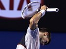 Novak Djokovi se zlobí ve tvrtfinále Australian Open. 
