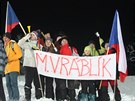 Fanouci Martina Vráblíka byli vybavení transparentem, vlajkami i adou...
