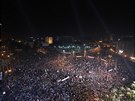 Námstí Tahrír v Káhie, symbol revoluce z roku 2011, se opt zaplnilo. (Egypt,...