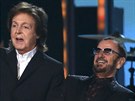Paul McCartney a Ringo Starr po společném vystoupení (Grammy 2013)