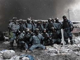 Zsahov jednotka ukrajinsk policie pzuje v Kyjev (24. ledna 2014)
