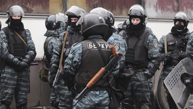 Berkut - obvan dern jednotky ukrajinsk policie (28. ledna 2014)