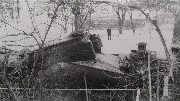 Při železničním neštěstí v Zákolanech na Kladensku narazil  25. ledna 1964 neovladatelný nákladní vlak do osobní soupravy stojící ve stanici. Zemřelo 14 lidí