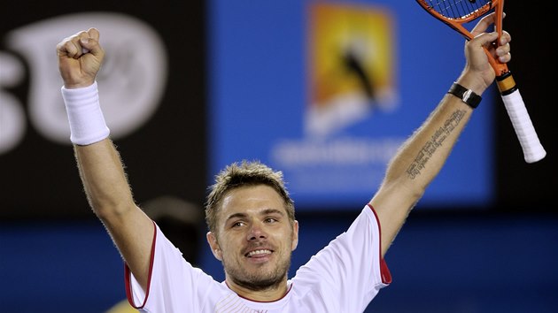 Stanislas Wawrinka se raduje po vtzstv ve tvrtfinle Australian Open. 