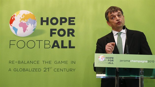 Jerome Champagne oznamuje kandidaturu na prezidenta FIFA.
