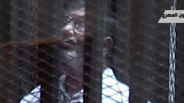Svren prezident Muhammad Murs soud neuznv. Vypovdat odmtl. Snmek pozen z egyptsk televize v ter 28. ledna 2014.