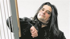 Zp�vák Motorbandu Josef �utara hraje a zpívá i v rockových operách.