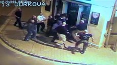 Neonacisté terorizují studentský bar v Nite
