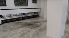 V nové galerii ve Zlíně prasklo teplovodní potrubí, voda zalila výstavní