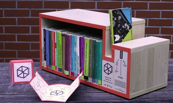 Projekt Kup book! má mladým piblíit tení papírových knih a zkrátit as pi...