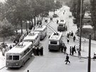 Takto díve vypadaly trolejbusová doprava a zastávky linek v ulici Dlouhá v...