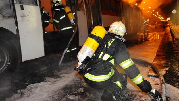 Hasii likvidovali v Novodvorsk ulici por linkovho autobusu (30.1.2014)