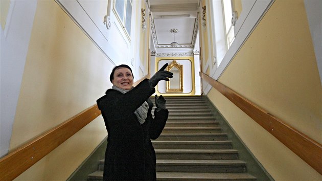 Nová majitelka zámku ve Světlé nad Sázavou Helena Degerme ukazuje interiéry historického sídla.