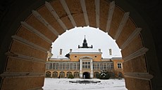 Památkov� chrán�ný zámek ve Sv�tlé nad Sázavou byl na prodej od lo�ského roku. Obchod se poda�ilo dokon�it v minulém týdnu.