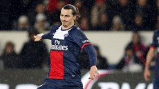 U MÍ�E. Zlatan Ibrahimovic z Paris St. Germain v utkání proti Bordeaux. 