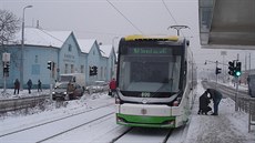 Nízkopodlaní tramvaj 26T vyrobená plzeskou kodovkou zaala jezdit na konci...