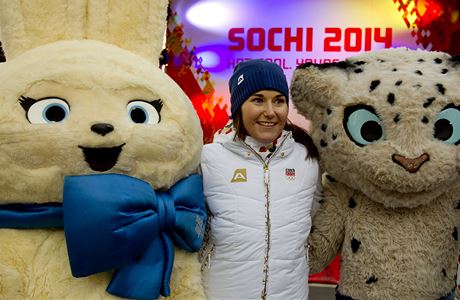 Slalomáka árka Strachová se v Soi tí na tetí olympijský start, který navíc zahájí v pozici vlajkonoky eské výpravy.