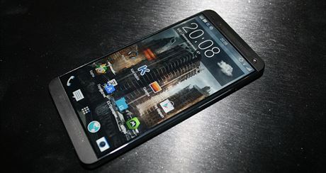 Údajná podoba HTC M8, nástupce HTC One