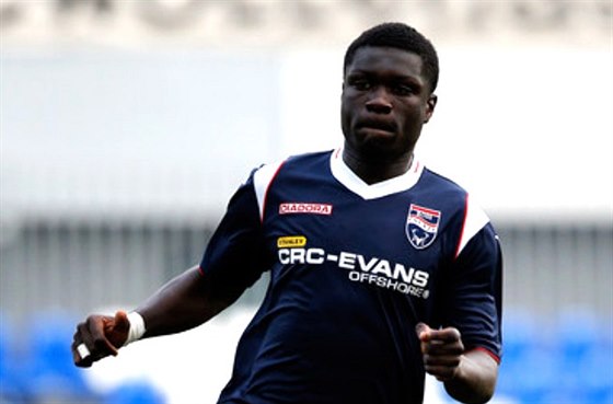 Kevin Luckassen v dresu skotského Ross County.