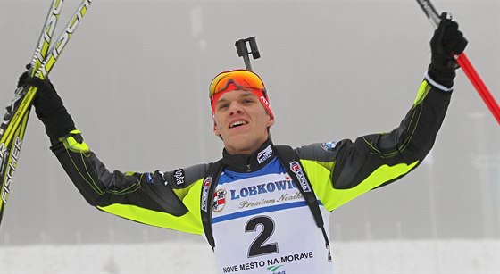 Adam Václavík slaví juniorský bronz ve stíhacím závod na ME v Novém Mst.