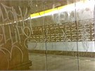 Prostory metra dostávají kvli vandalm zabrat.