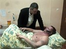 Aktivistu Dmytro Bulatova v kyjevské nemocnici navtívil jeden z opoziních...