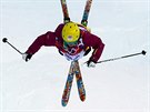 eská akrobatická lyaka Nikola Sudová pi své kvalifikaní jízd v boulích,...