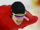 Norská rychlobruslaka Mari Hemmerová v závod na 3 000 metr v Adler Aren (9....