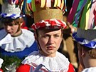 T�ic�tka masopustn�ch ma�kar pro�la v sobotu skanzenem na Vesel�m Kopci. (8....