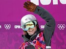 SPOKOJENÁ. eská snowboardistka árka Panochová mává v cíli olympijského...