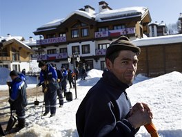 V olympijské vesnici Sloboda se piln uklízí.