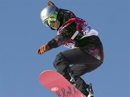 Snowboardistka rka Panochov pi trninku slopestylu v Krsn Poljan,...