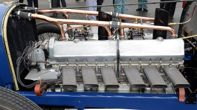 Pi startovacm pokusu v roce 1993 byl motor tce pokozen, utren ojnice pokodila t psty. Jeho kompletn rekonstrukce zaala a v roce 2007.
