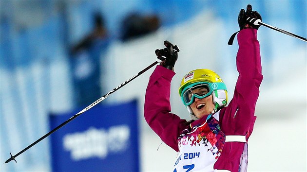 Česká akrobatická lyžařka Nikola Sudová postoupila z prvního kola finálových jízd v boulích z prvního místa, celkově ale skončila devátá. (8. února 2014)