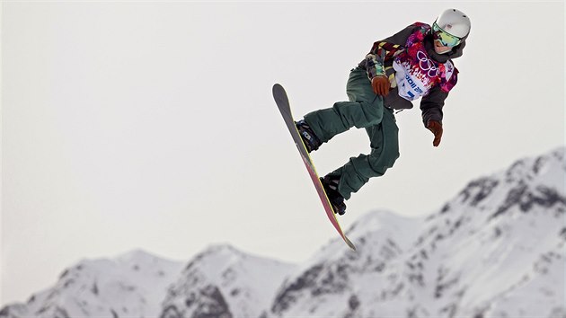 esk snowboardistka rka Panochov pi sv finlov jzd ve slopestylu. (9. nora 2014)