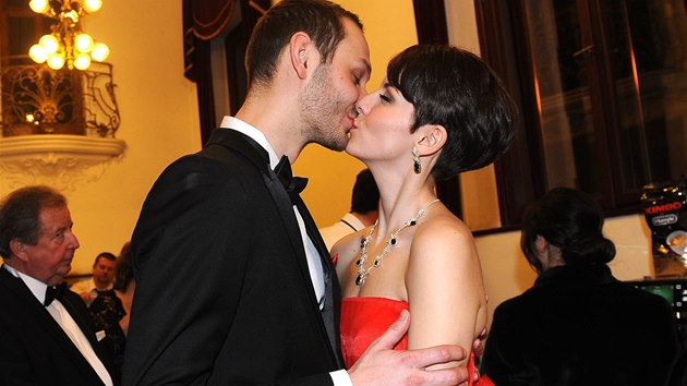 Ples v Opeře 2014: Česká Miss Gabriela Kratochvílová s partnerem Filipem Laškem