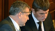 Ministr zahranií Lubomír Zaorálek z SSD na schzi Poslanecké snmovny s...