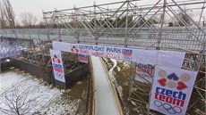 V olympijském parku na Letné probíhají poslední p�ípravy (5. 2. 2014).