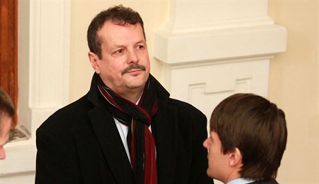 Bývalý éf brnnské mstské policie Jaroslav Pikryl se ze zneuití pravomoci zpovídá u ve druhé kauze.