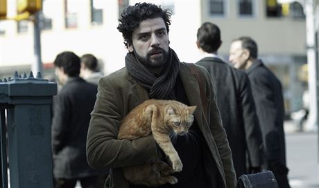 Llewyn Davis (Oscar Isaac) se vydává na pou do Chicaga, doufá, e si zahraje...