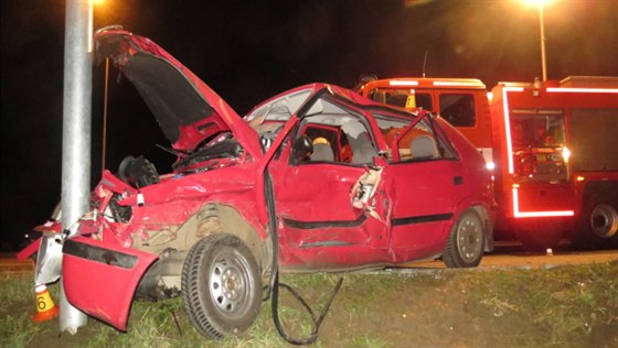 Při vážné nehodě na Olomoucku zemřel řidič felicie a dvě spolujezdkyně skončily...