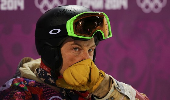 NATVANÝ. Americký Snowboardista Shaun White zstal v Soi na U-ramp bez