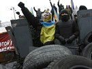 Ulice Kyjeva jsou stále plné demonstrant (12. února)