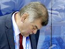 Slovenský hokejový kou Vladimír Vjtek pi úvodním olympijském utkání proti...