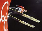 výcarský skokan na lyích Simon Ammann pi kvalifikaním závod na velkém...