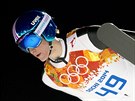 Slovinský skokan Peter Prevc v olympijskému závodu na velkém mstku. (15. února...
